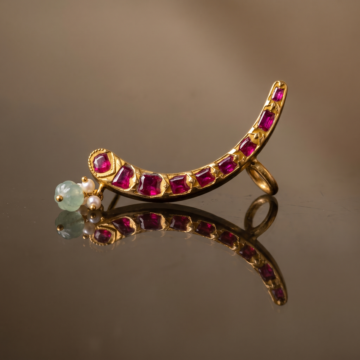Devanshi Kundan Ear Cuff