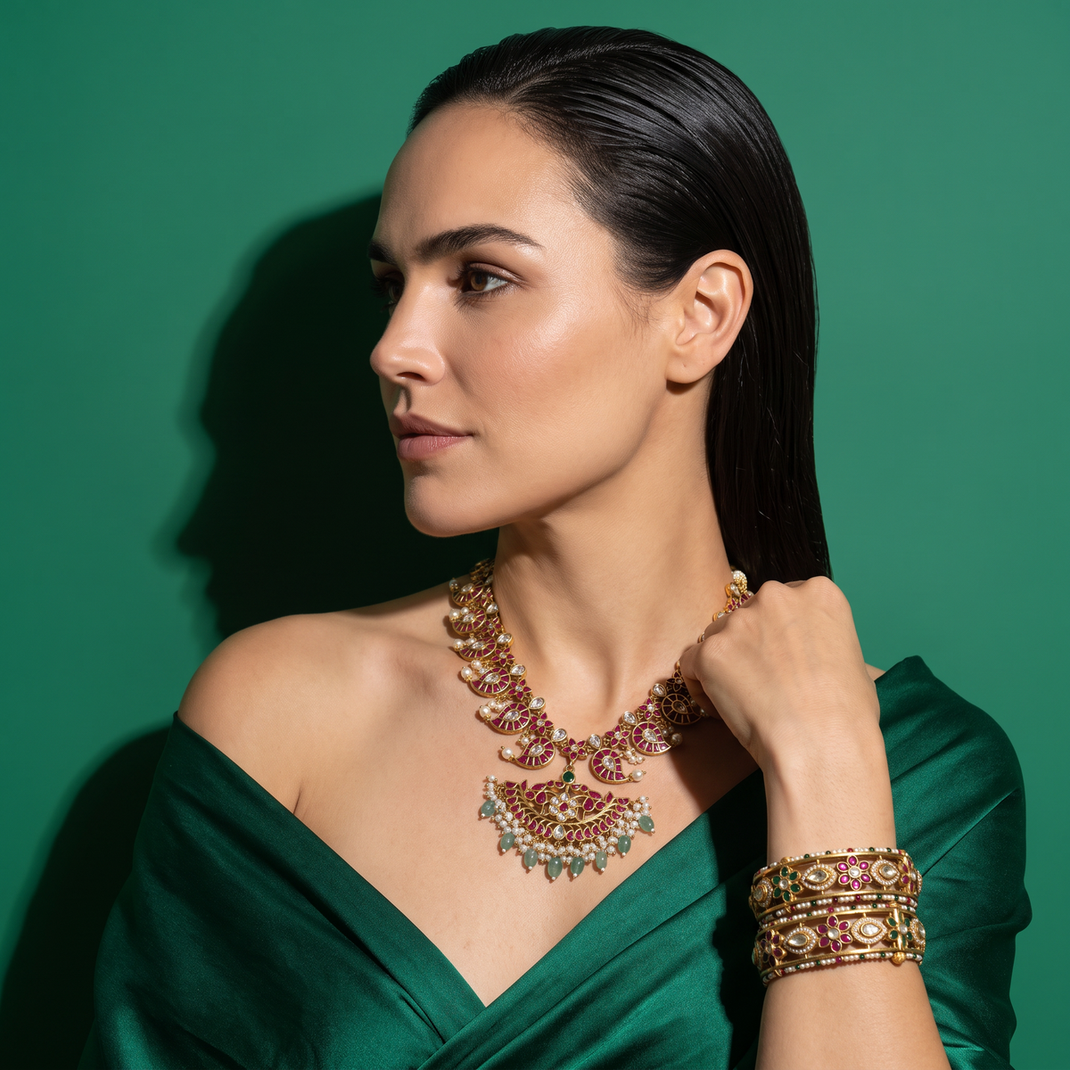 Kusumavali Reversible Necklace with Bangles