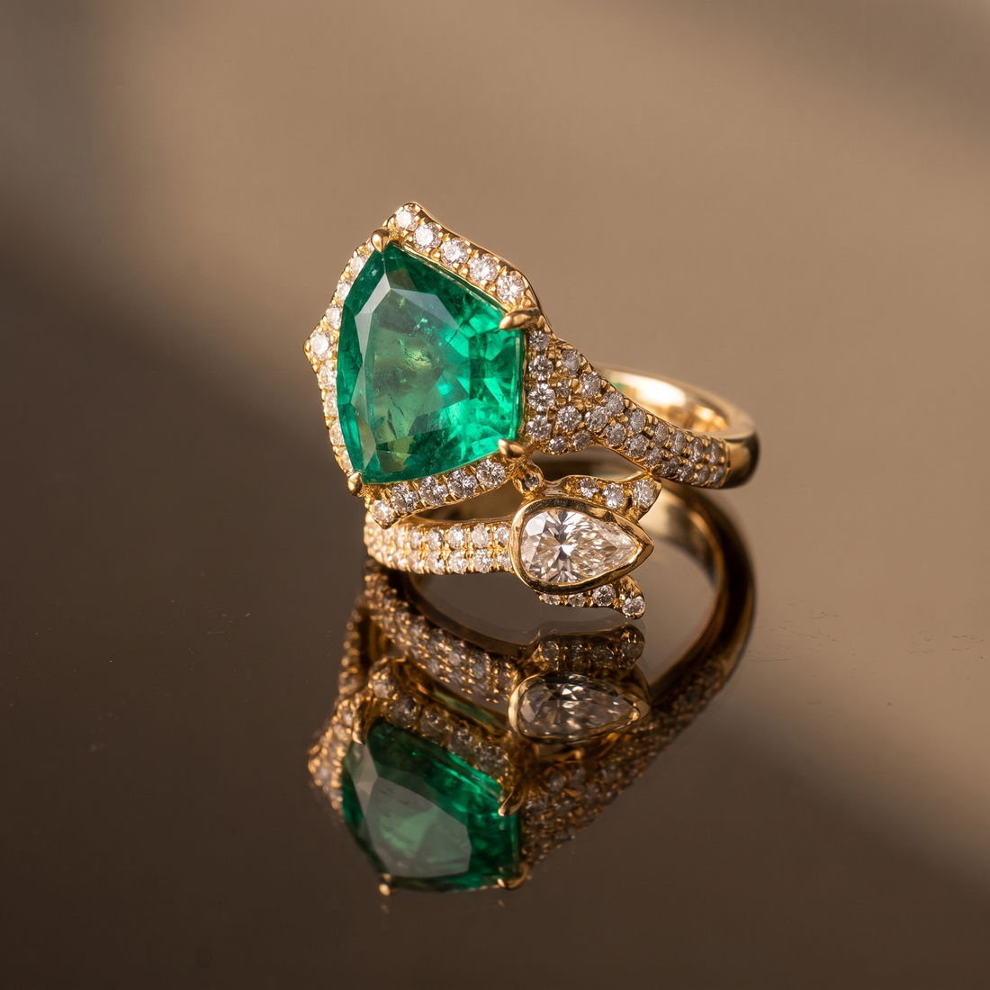Nysa Statement Ring
