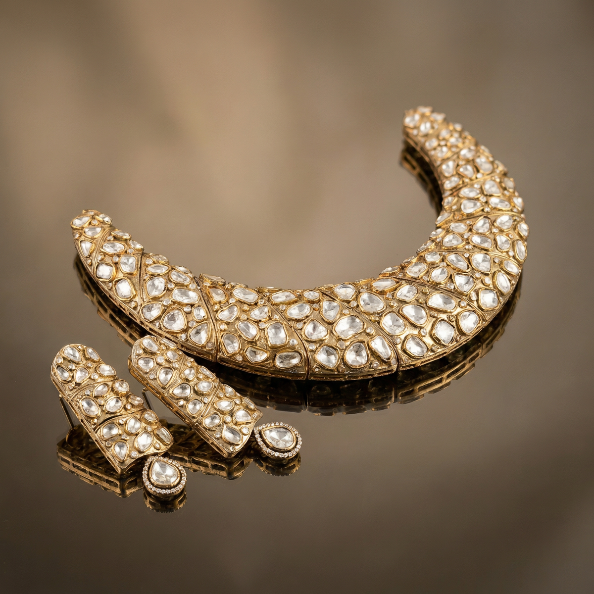 Orelys Polki Collar Necklace with sweeping design and uncut Polki diamond detailing by Ozel