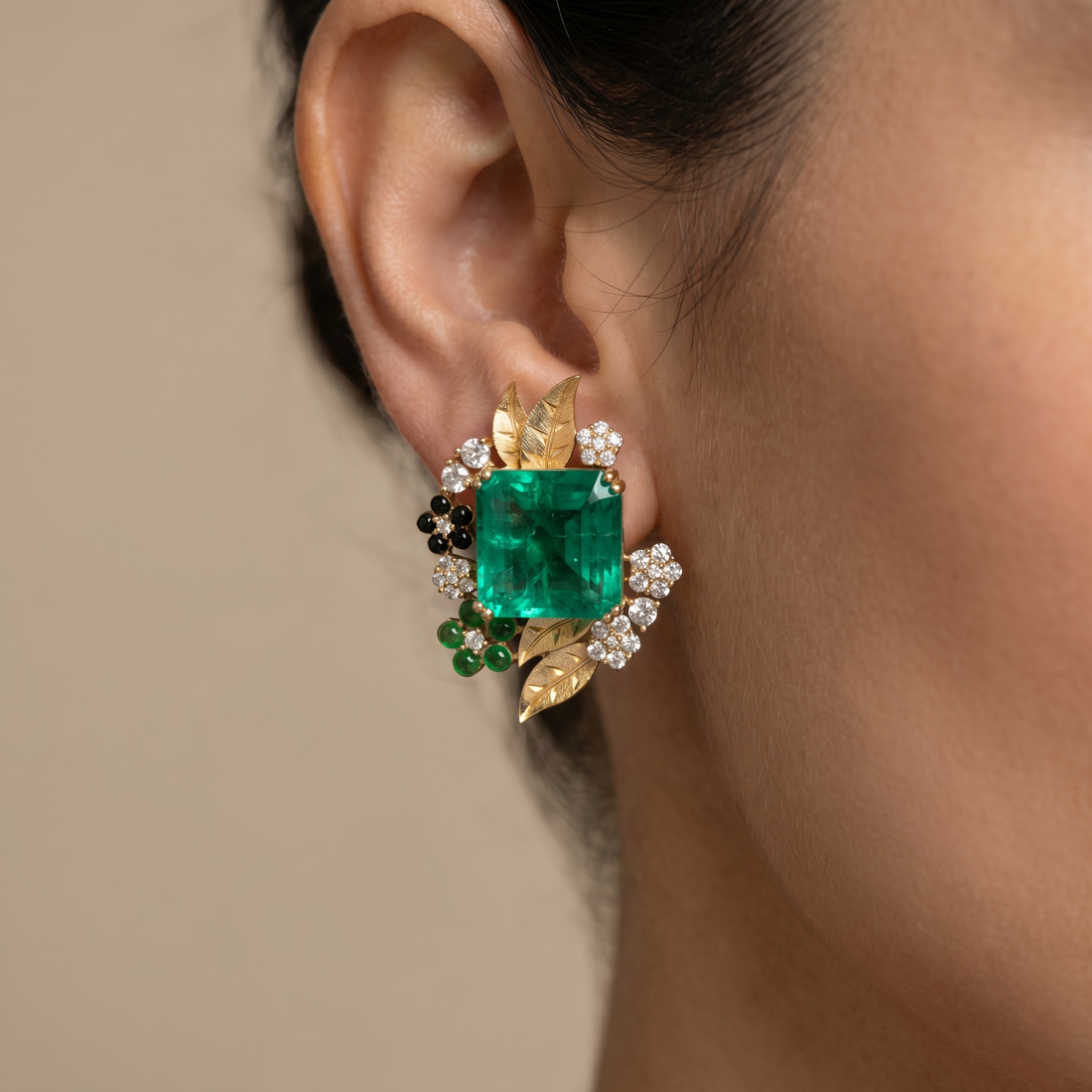 Enchanted Garden – emerald choker set by Ozel