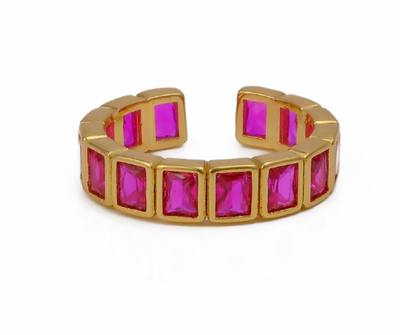 Baguette ring – top view of setting by Ozel