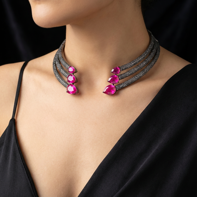 Serpenti moderna choker – side profile view by Ozel