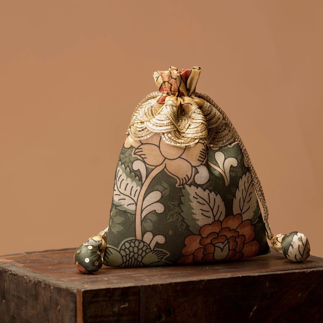 Kalamkari print potli with handmade tassel — Ozel
