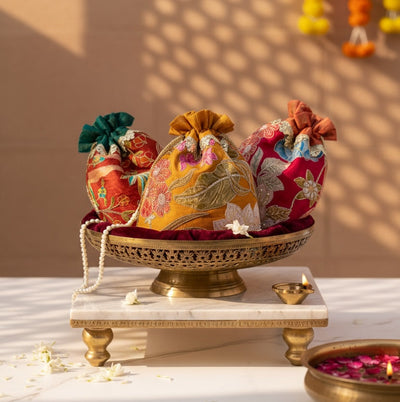 Set of Anvika gota-embroidered potli bags – Ozel