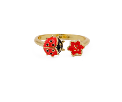 Mythos ring – top view of design by Ozel