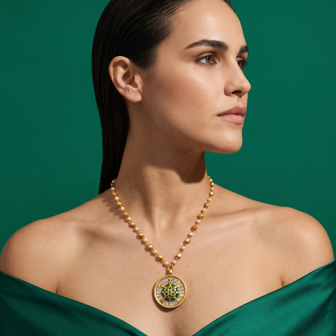 Theodara – Antique Gold Floral Pendant Necklace