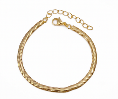 Minimal gold everyday bracelet – delicate gold bracelet by Ozel