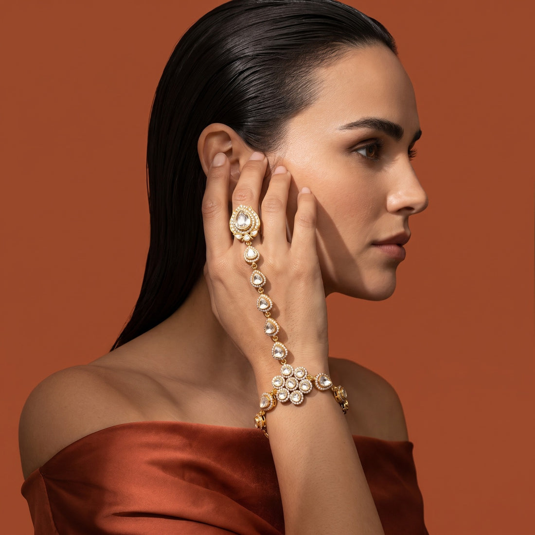 Vrishti Teardrop  Bracelet