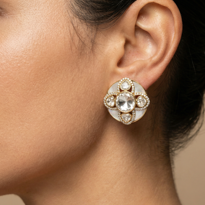 Iravya – pearl aura stud earrings by Ozel