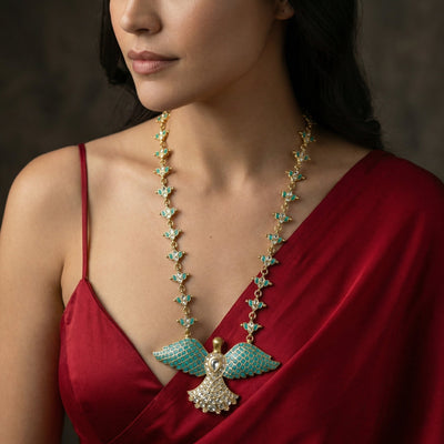 Averra – morpheon azure necklace by Ozel