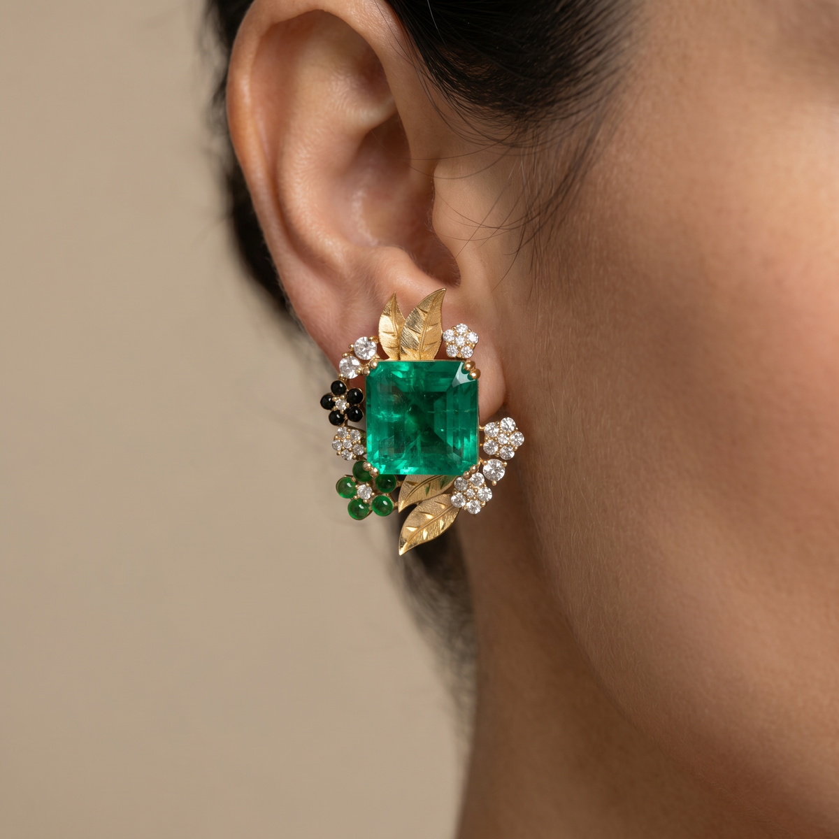 Enchanted Garden – emerald choker set by Ozel