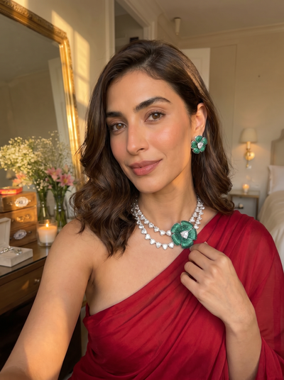 Aurélia bloom necklace and stud earrings set – handcrafted floral jewelry by Ozel