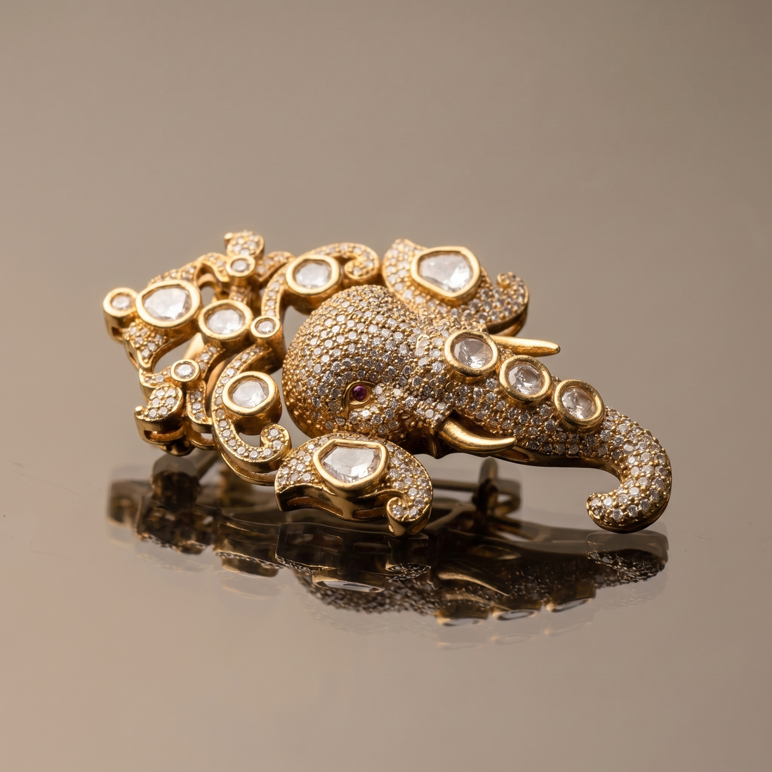 Gajviera Heirloom Brooch