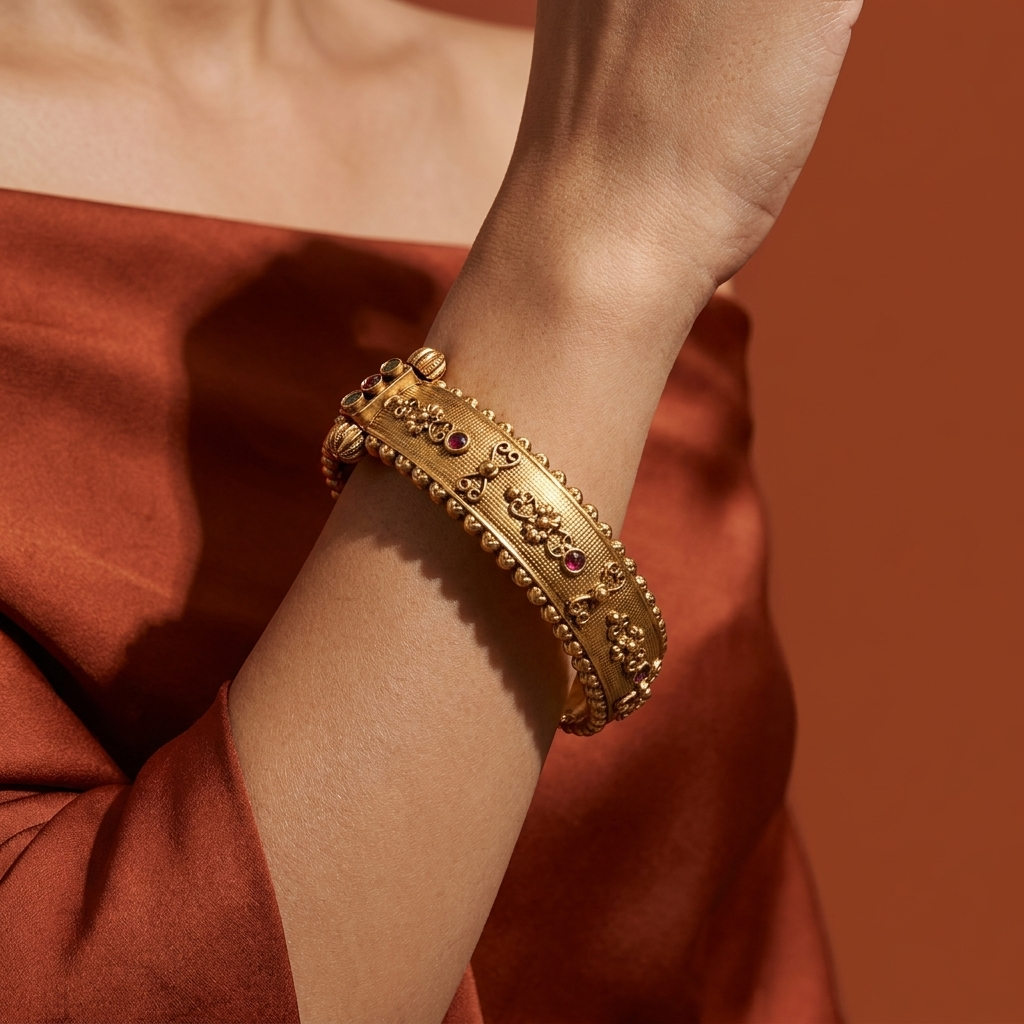 Mrinal Antique Gold Kadas