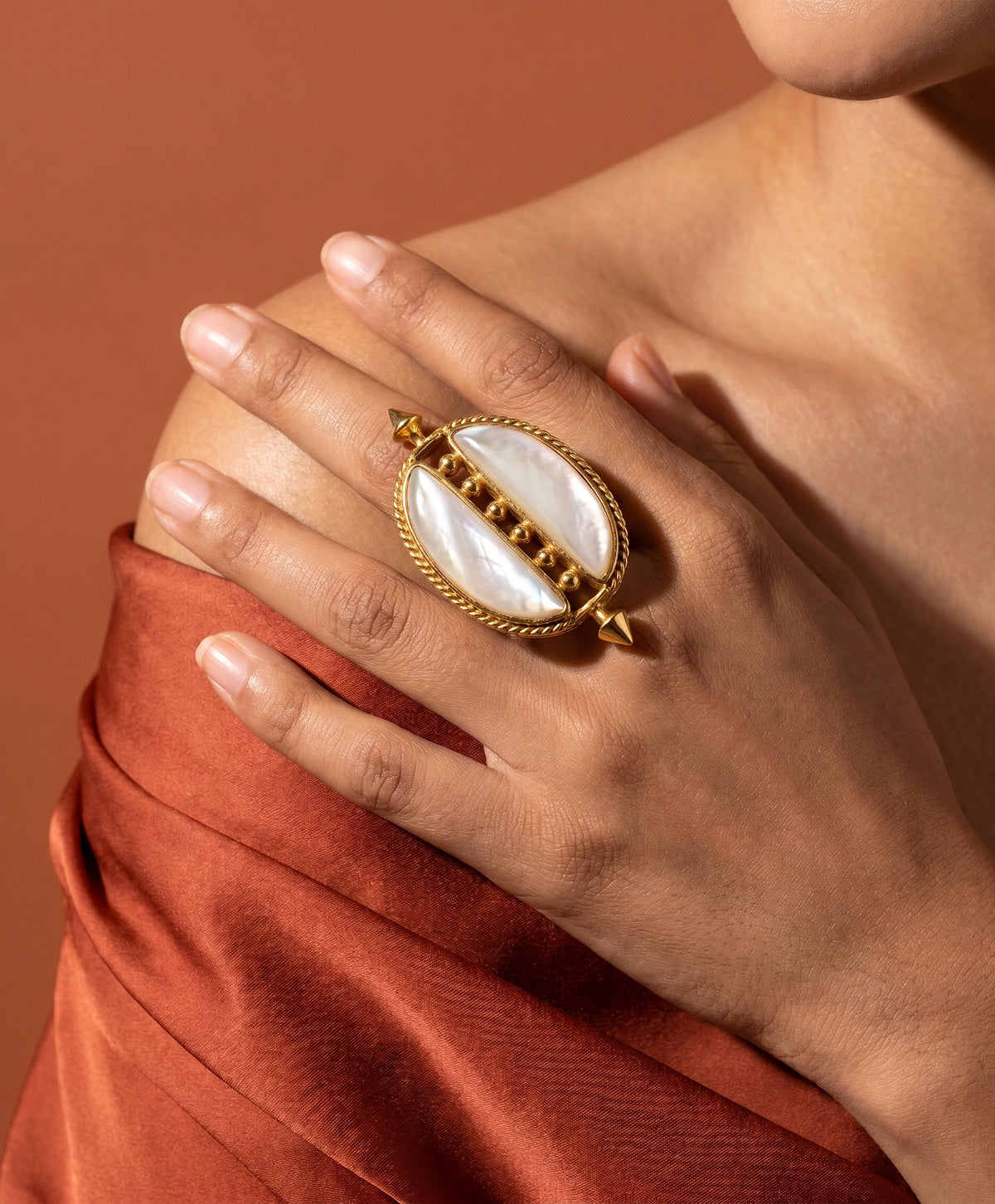 Mother of Pearl Split Oval Ring 1